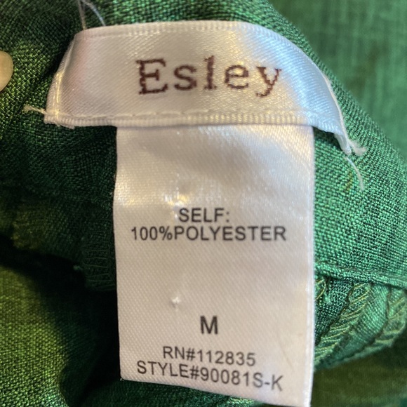 Green plaid retro style skirt. - Picture 5 of 5